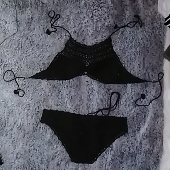 Knit bikini - Picture 1 of 2